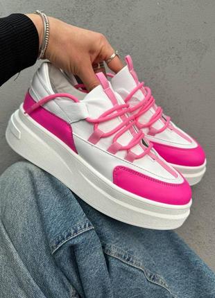 Кросівки білі з рожевим