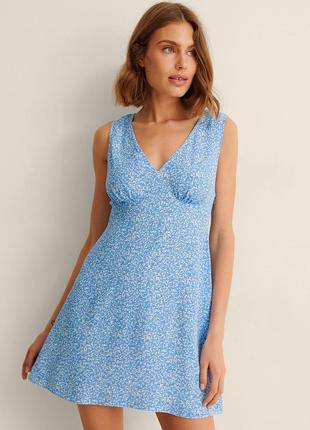 Ніжна сукня na-kd