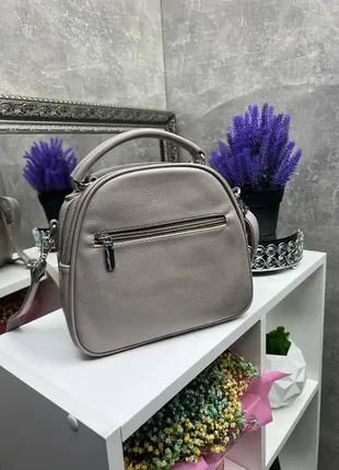 Серая - два отдельных отделения - элегантная и вместительная сумка с большим карманом спереди2 фото