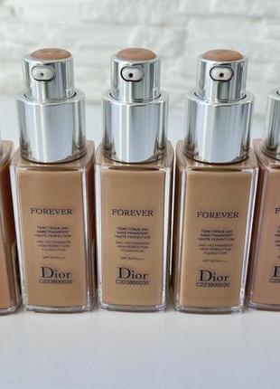 Тональний крем dior