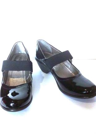 Стильные лаковые туфли, р.40 код t4018