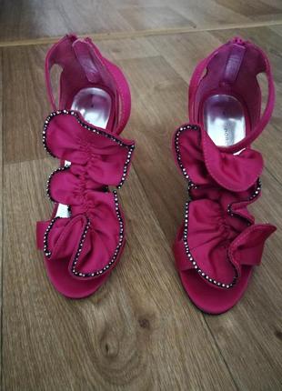 Босоножки женские 36,5р