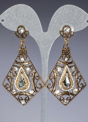 Серьги с кристаллами