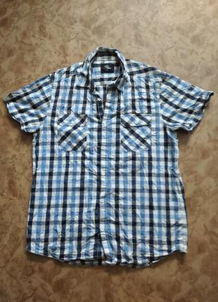 Рубашка короткий рукав размер l
длина 74 см 
ширина 54 см
100% cotton бренд cedar wood state