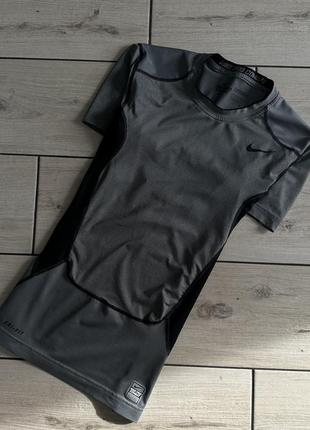 Чоловіча термо футболка nike pro combat