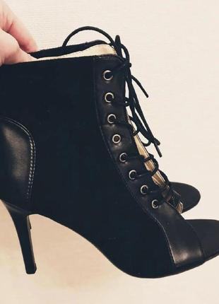 Взуття для танців high heels бежева підошва