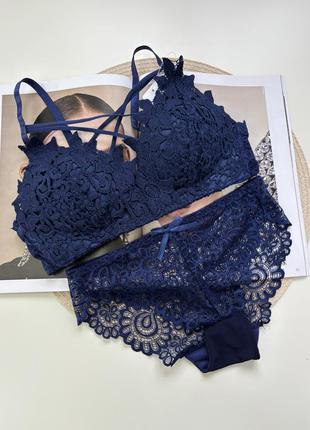 Комплект білизни