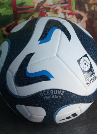 Футбольный мяч adidas 2023 oceaunz training ht90146 фото