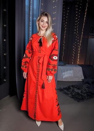 Святкова вишита сукня вишиванка