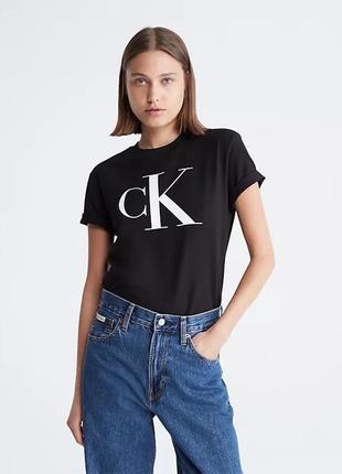 Футболка calvin klein, черная футболка calvin klein, футболка calvin klein с лого