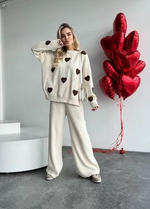 Костюм женский трикотажный с сердечками разм.42-48