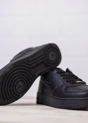 Женские черные кроссовки кеды nike air force кожаные, классная модель на платформе2 фото