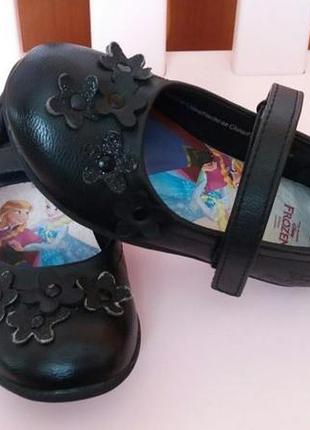 Стильные красивые чёрные туфли нарядные туфельки frozen