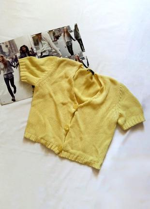 Укороченный лимонный свитерок sisley с коротким рукавом на пуговичках1 фото