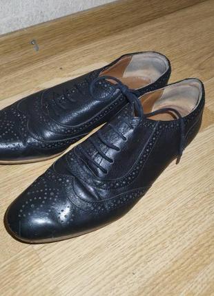 Туфлі чорні на шнурівці, р. 384 фото