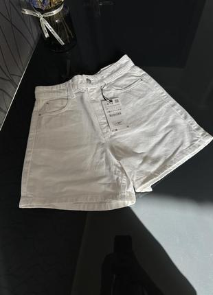 Шорты zara, белые джинсовые шорты zara, джинсові шорти z1975 mom fit high waist10 фото