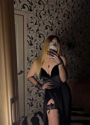 Корсетное бархатное платье в пол