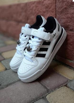 Женские кроссовки adidas forum low белые с черными полосками / адидас форум лоу / женская демисезонная обувь на весну, лето