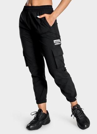 Жіночі спортивні штани adidas balloon cargo pants