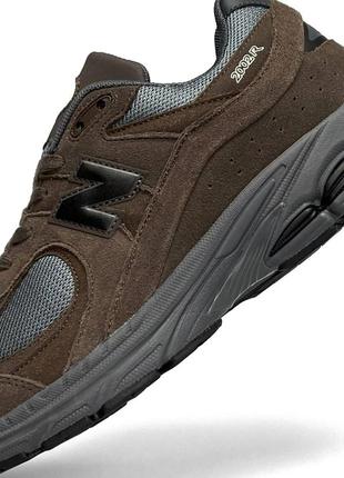 Чоловічі кросівки new balance 2002 r grey brown10 фото