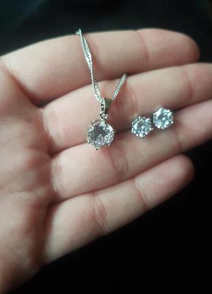 Серьги и подвеска