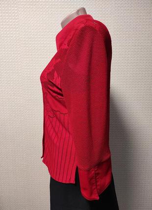 Червона жіноча блузка2 фото