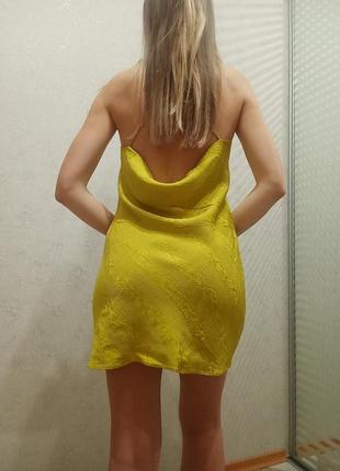 Атласна гірчична міні сукня2 фото