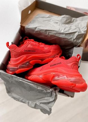 Кросівки balenciaga triple s red кроссовки