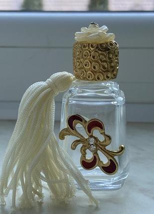 Скляний флакон з кітецею для парфумів вінтаж