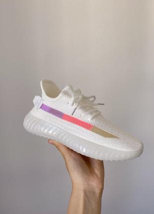 Жіночі кросівки adidas  yeezy 350 white