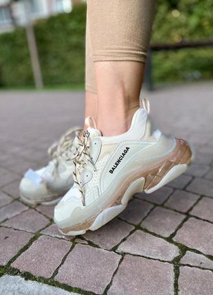 Кросівки balenciaga triple s clear sole beige кроссовки