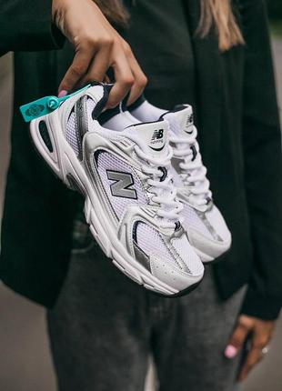 Жіночі кросівки new balance 530 white silver blue нью беланс білого з сріблястим та синім кольорів