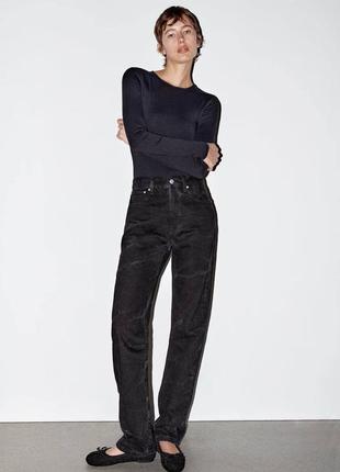 Модні джинси zara relaxed fit straight leg mid rise