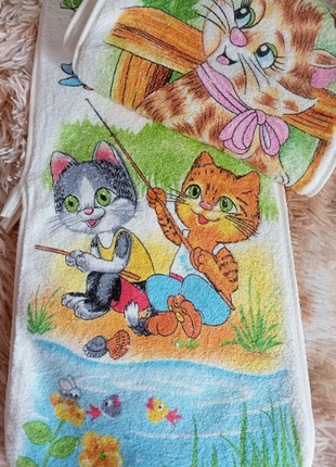 Дитячий рушник з котиками мікрофібра1 фото