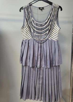 Шовкова сукня в стилі chanel
