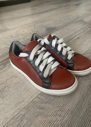 Шкіряні кеди кросівки сліпи сліпони 30 розмір