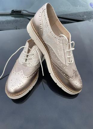 Нові зручні жіночі черевики1 фото