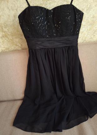 Черное вечернее платье на брителях4 фото