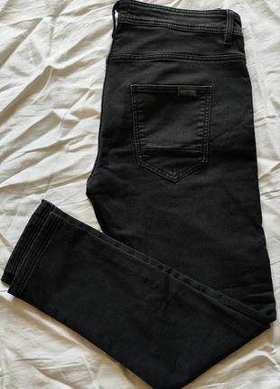 Чоловічі джинси cropp чорні 32/321 фото