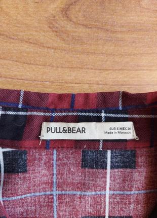 Укороченная оверсайз бойфренд рубашка в клетку спущенное плечо pull &amp; bear, р. s7 фото