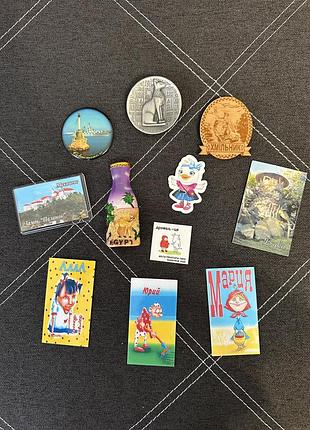 Магніти на холодильник