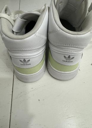 Кросівки оригінальні adidas3 фото