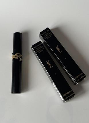 Темно синя блакитна стійка подовжуюча туш для обʼєму вій 4 electric blue ysl yves saint laurent lash clash2 фото