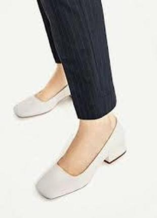 Замшеві туфлі /мюли/квадратний носок zara