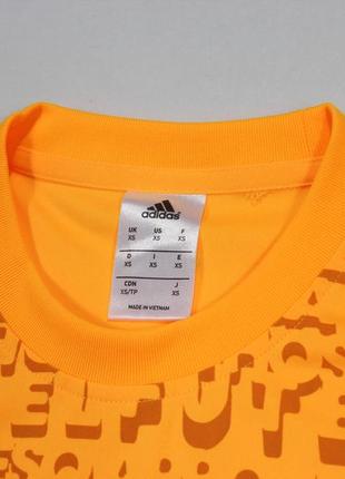 Яскрава футболка для занять спортом з лінійки messi від adidas3 фото