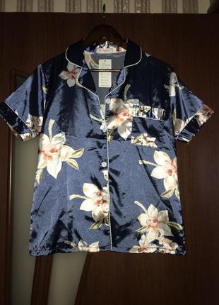 Атласна піжама