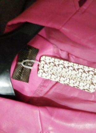Новий рожевий піджак з еко шкіри3 фото