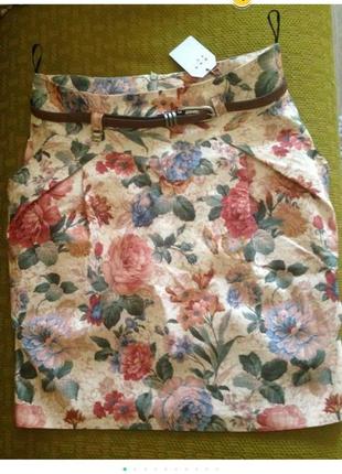 Летняя юбка-карандаш в цветочный принт1 фото
