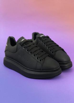 Alexander mcqueen full black