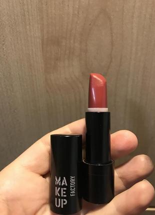 Make up помада